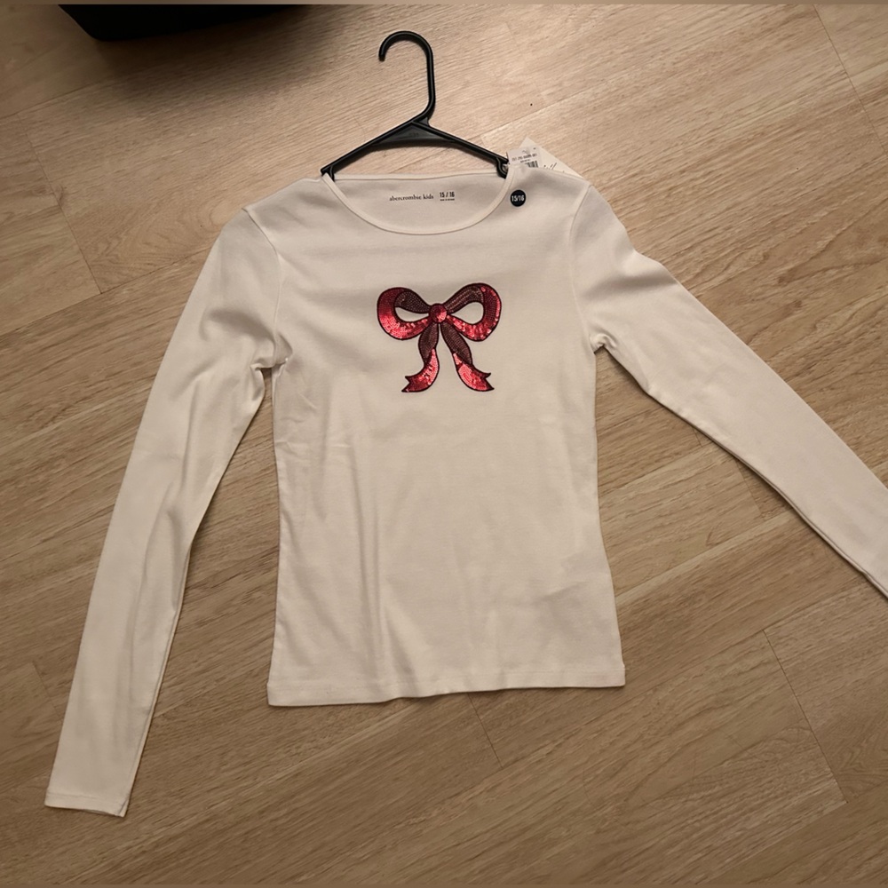 Abercrombie & Fitch Cream Long Sleeve Tee with Red Bow